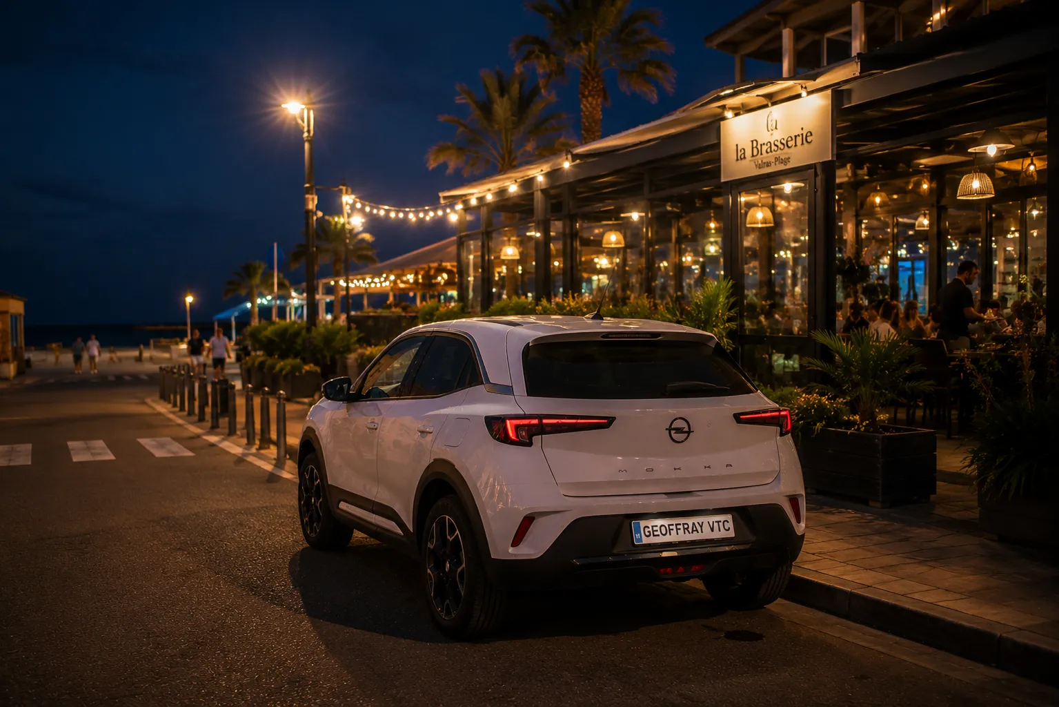 Opel Mokka de Geoffray VTC devant un lieu de réception pour un mariage, une soirée ou un événement privé dans l'Hérault.